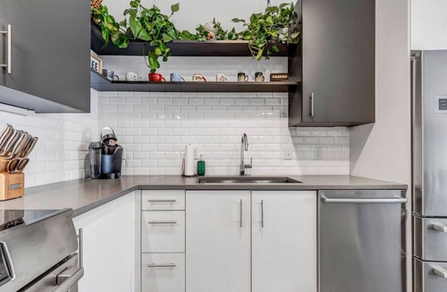 Five Points Condo | Jungle House: 2 Bed Condo w/parking & Patio