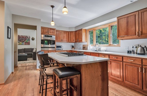Bridgman House | Juniper Presents Hearth & Timber: Hot Tub Nights and Poolside Days