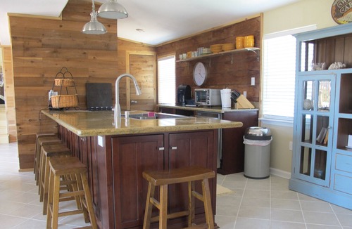 Galveston House | JUST STEPS TO THE BEACH