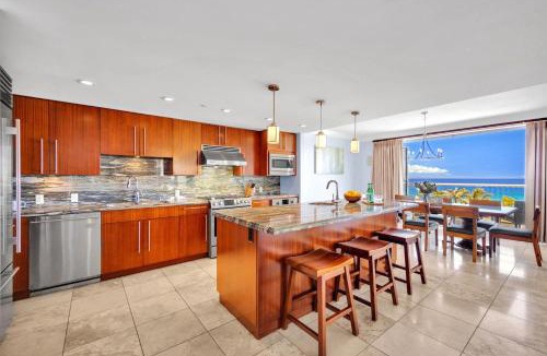 Kaanapali Apartment | KBM Resorts Spacious 4-Bedroom Honua Kai Collection Multi Unit Listing Same Floor Ocean Views 2 Free Rental Cars HKH-52450