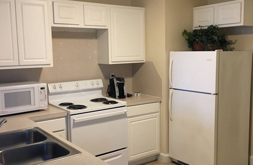 Clear Lake Shores Hotel | Kemah Boardwalk Inn