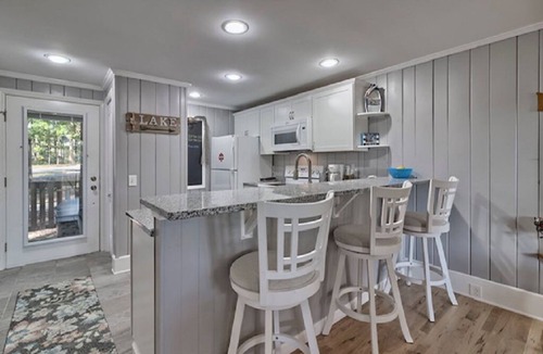 Salem Condo | Keowee Key ~ Cozy Condo ~ Golf Course View - Amenities