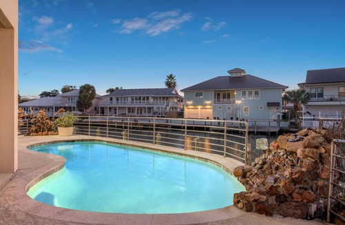 Key Allegro House | Key Allegro, Sparkling Private Heated Pool, 117' Dock, Grill and 2 Kayaks.