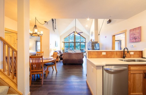 Mountain House Condo | Keystone Condo w/Mountain Views & Only a Short Walk to Shops & Dining!