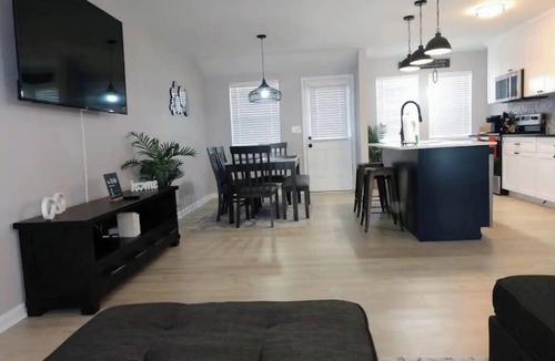 Fairfield House | KING BED/FAMILY FRIENDLY/GAMEROOM‼/NEAR CROSSPLEX