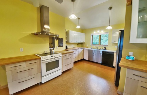 St Ignace House | LaBarbe Bleu on Lake Michigan