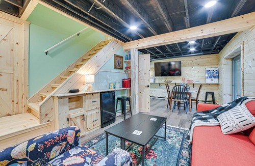 Herron Cottage | Lake Access & Dock: Remote Mio-Area Cottage