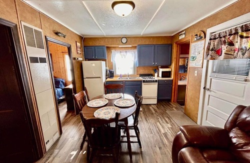 St Germain Cabin | Lake Breeze Loons Landing Resort Cabin 4