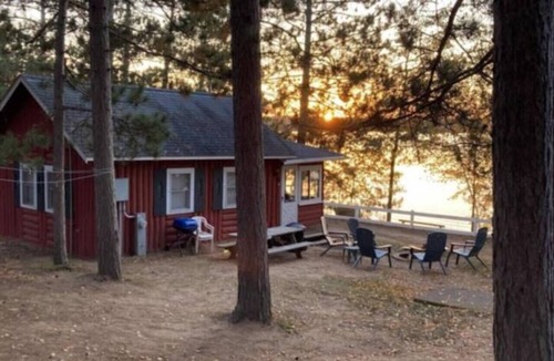 St Germain Cabin | Lake Breeze Loons Landing Resort Cabin 4