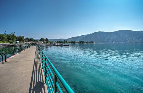 Manson Apartment | Lake Chelan Resort Condo Pool and Hot Tub Access!