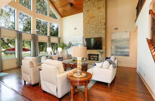 Kingsland House | Lake LBJ Waterfront House w/Private Boat Slip, Swimming Area with Steps to the lake