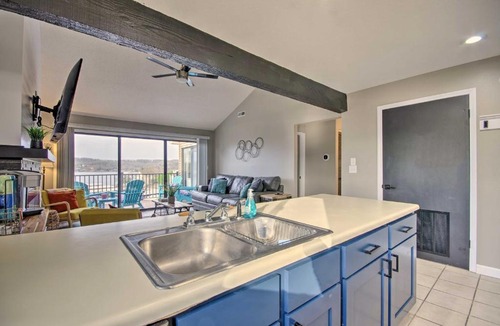 Lake Ozark Apartment | Lake Ozark Getaway with Seasonal Pool and Deck!