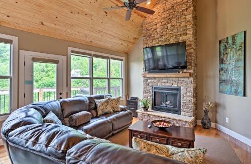 Silver Point Apartment | Lake-View Silver Point Condo by Hurricane Marina!