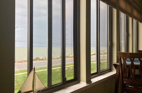 Port Clinton Condo | Lake views of Islands. Walk to Jet Express/Docks Beach House/Downtown! 2nd Floor