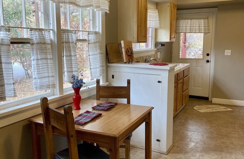 Bayfield Cabin | LAKEFRNT CABIN 2Bdrm/Deertrail2shore/Rowboat/SUP/FishingPoles/Pet/30mins2Durango