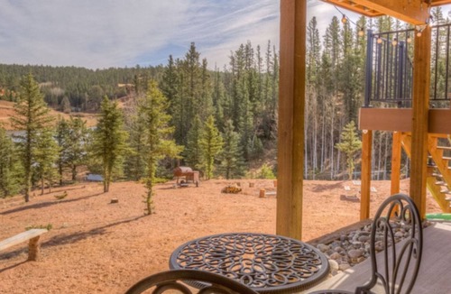 Spring Valley House | Lakefront duplex property, nicely finished. 2 bedroom and queen size hide-a-bed.