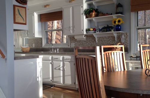 Skaneateles Cottage | Lakefront property close to town. Spectacular views and location.