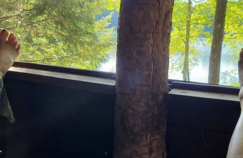 Fort Ann Cabin | Lakefront Rustic 1930s dog friendly Cabin w/lg screened porch near Lake George