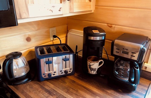 Spring City Cabin | Lancaster Tiny-House in the Woods with Private Finnish Sauna at Watts Bar Lake!