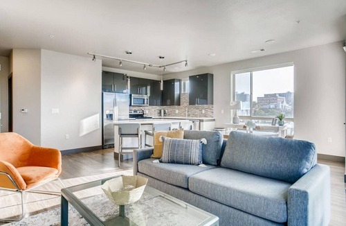 Capitol Hill Apartment | Landing at VIA - 2 Bedrooms in Central