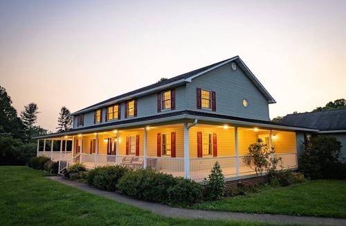 Lansing House | Lansing Orchard · Sleeps 29, 8300 sq ft house, 6 acres, stocked pond