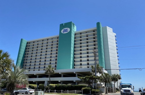 Garden City Condo | LARGE AND LOVELY 3 BEDROOM SUITE WAITING FOR YOUR ARRIVAL IN GARDEN CITY SC!