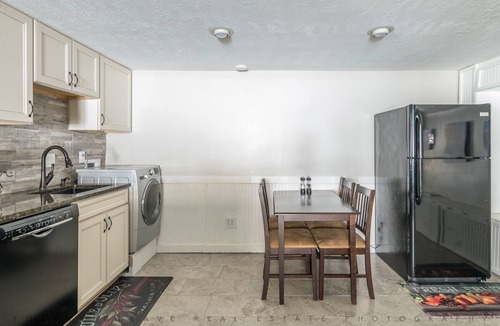 Bountiful Apartment | Large Bountiful Studio