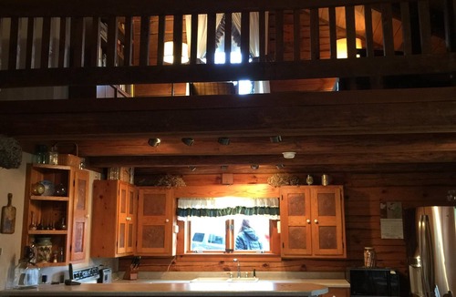 Butler Cabin | Large Log Cabin On 12 Private Acres With Fishing Pond Near Mohican State Park