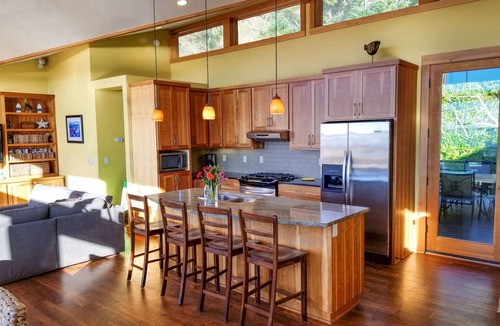 Happy Camp Hideaway House | Large, Modern, Ocean-view home with HOT TUB just steps to the beach!