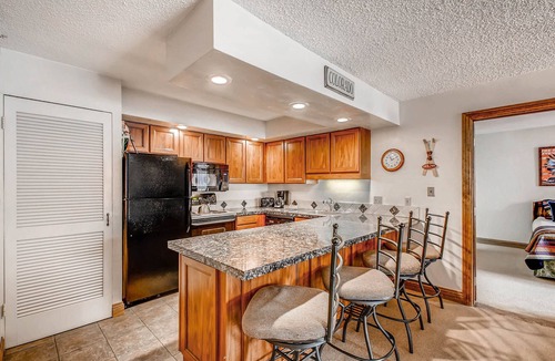 Vail Condo | Large top-floor Vail Condo with Views | W405