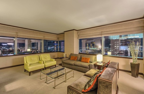Las Vegas Strip Apartment | Largest Penthouse @ Vdara ! 2 BR/Ab Fab 270 ° Strip Views! Sleeps 7! 47th Flo
