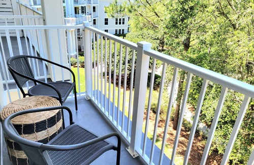 Baytowne Wharf Condo | Lasata 3403 ~ "Grand Getaway" Stylish Studio in Baytowne Wharf