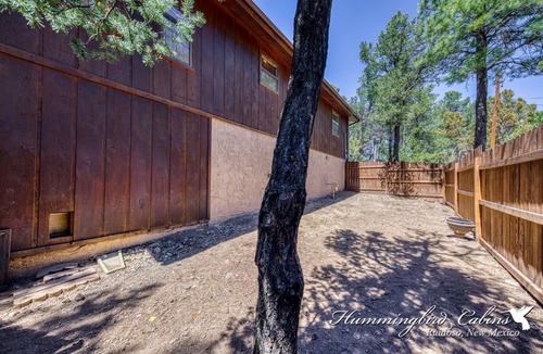 Ruidoso Cabin | Lazy Moose Lodge: 'Perfect place to spend lazy dayz!' Pet Friendly.