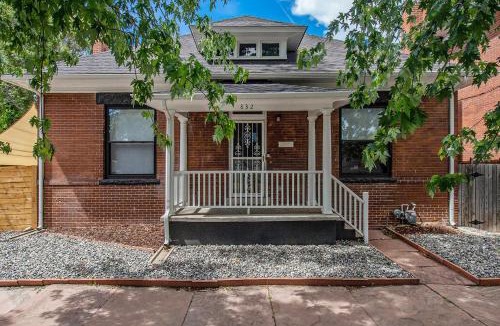 Curtis Park House | Le Chic Minimansion Rino Office Patio & Bbq