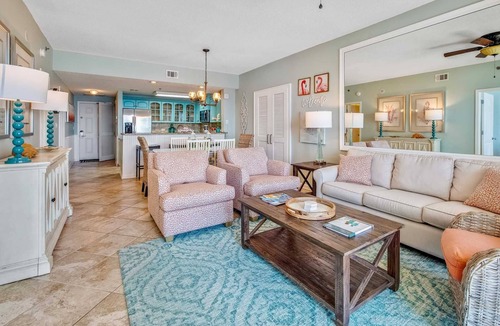 Fort Walton Beach - Destin Condo | Leeward Key 805 King Bed and two twin Beds, Beach Service and spactacular views