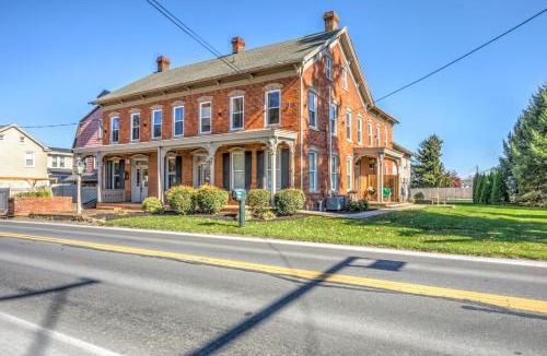 Witmer Apartment | Legacy Manor 13 bedrooms Sleeps 26