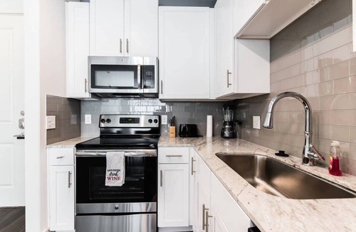 Legacy Park Apartment | Legacy West|Corporate|1 Bedroom|Pool View