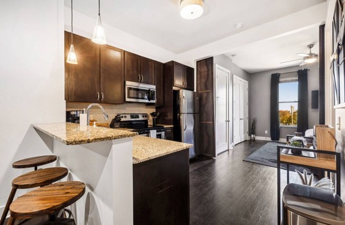 Midtown Condo | Legends Loft | Modern Stay Near Vandy on West End, Minutes to Broadway