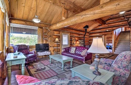 Grand Lake House | Less Than 1 Mi to Lake Granby Log Cabin with Fire Pit