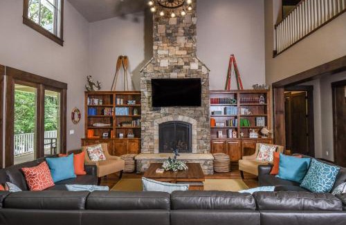 Waterfront Greens House | Let the Good Times Roll
