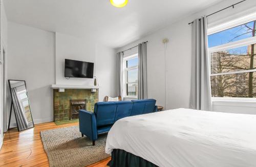 Downtown Toledo Apartment | Library Square Suites
