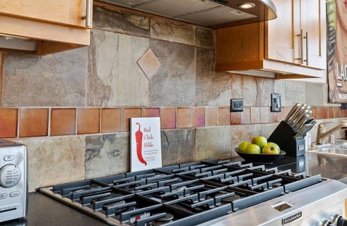South Capitol Condo | Light Modern Railyard View Loft