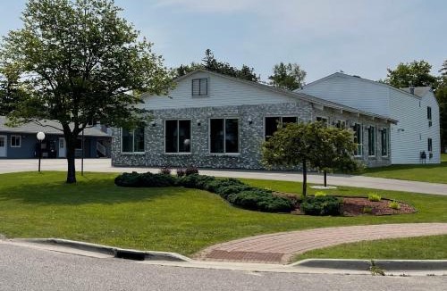 Mackinaw City Hotel | Lighthouse View Motel