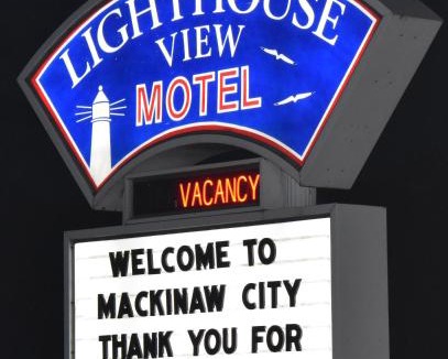 Mackinaw City Hotel | Lighthouse View Motel