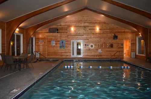 Mackinaw City Hotel | Lighthouse View Motel