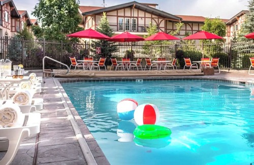 Midway House | 'LITTLE SWITZERLAND' ZERMATT RESORT TOWNHOME - POOL - SPA - SKIING