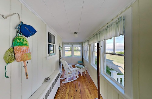 Prospect Harbor House | Lobster Cottage on the Harbor W/Lighthouse and Waterviews.