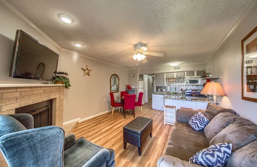 New Braunfels Condo | Located right on the Comal River! Pool, hot tub and direct river access!