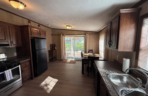 Hunter House | LOCATION! LOCATION! WALK TO FESTIVALS AND HUNTER MOUNTAIN!