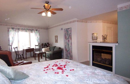 Ephrata Cabin | Lodge ∙ 1 bedroom ∙ 4 guests